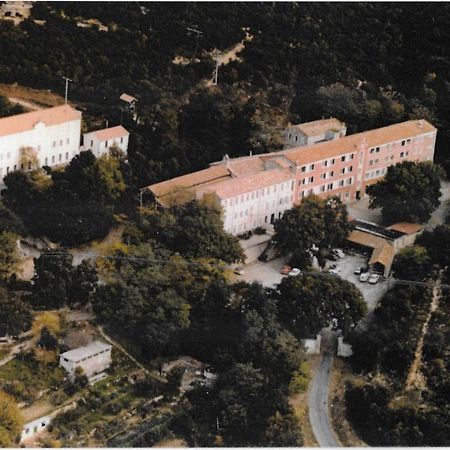 Ostello Prime Combe Fontanes  Esterno foto